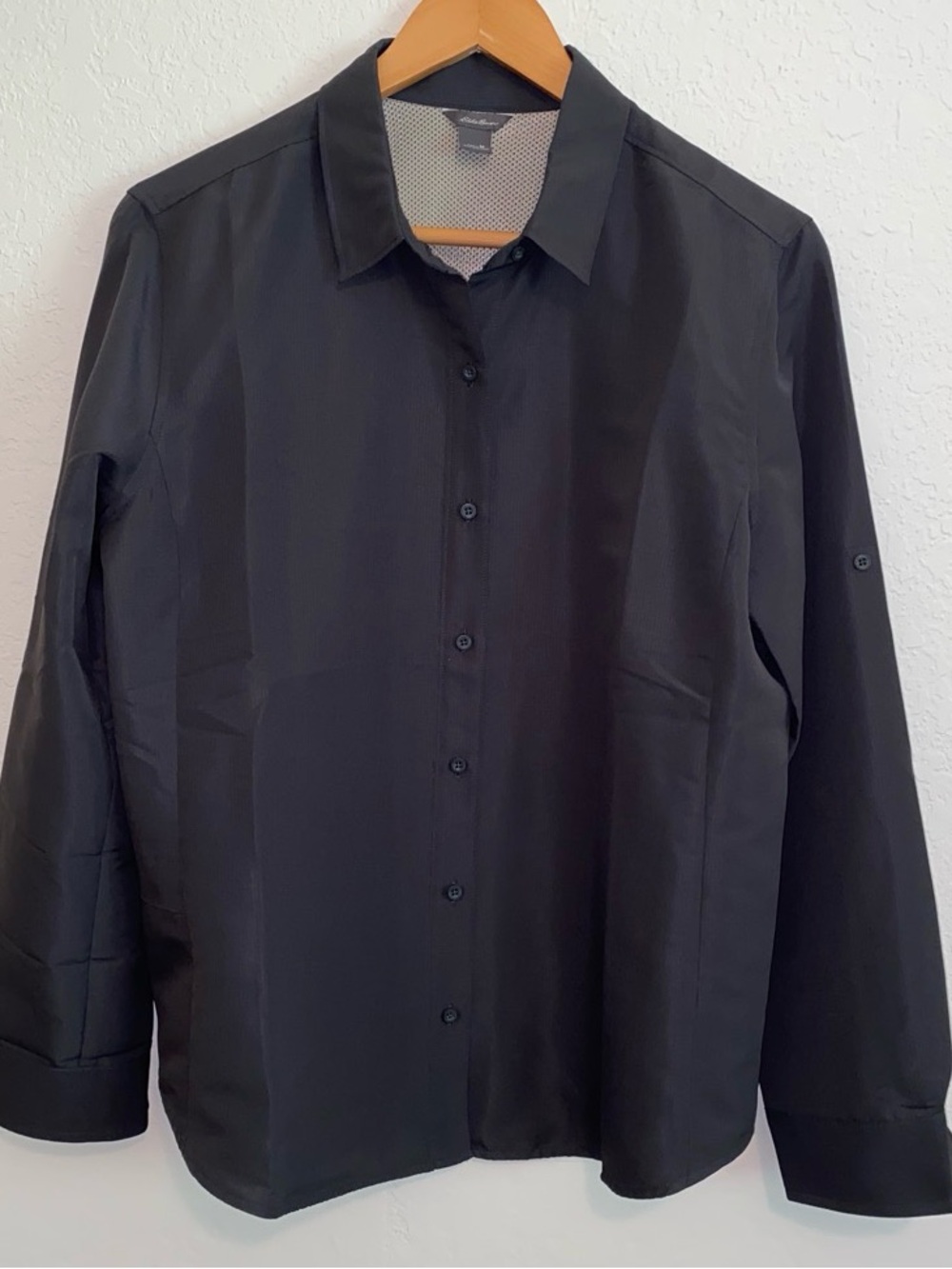 Eddie Bauer Charcoal Grey Lightweight Button-Up Shirt Women’s Size M Hiking
